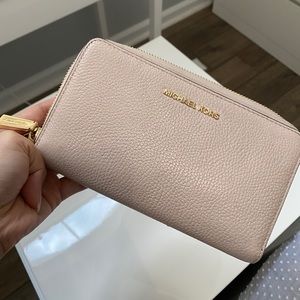 SOLD Michael Kors Wristlet
